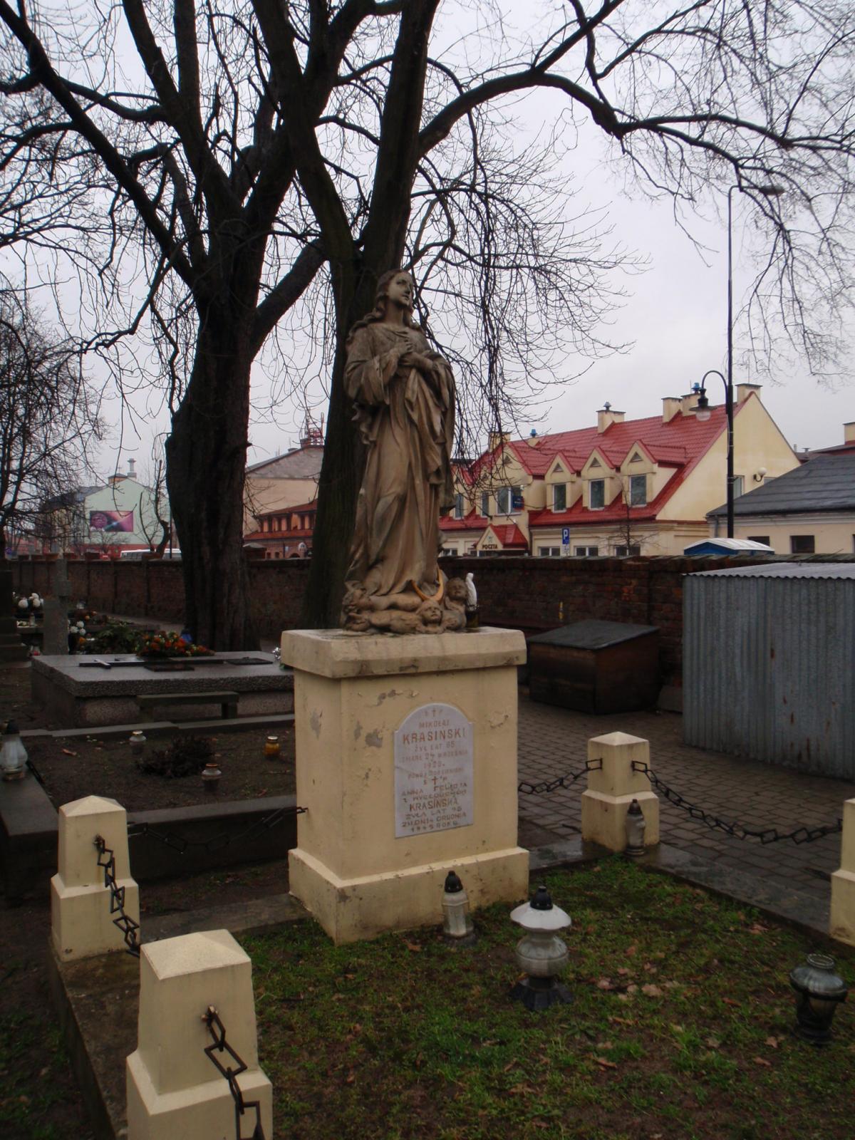 Wikipedia, Catholic cemetery in Piaseczno, Self-published work